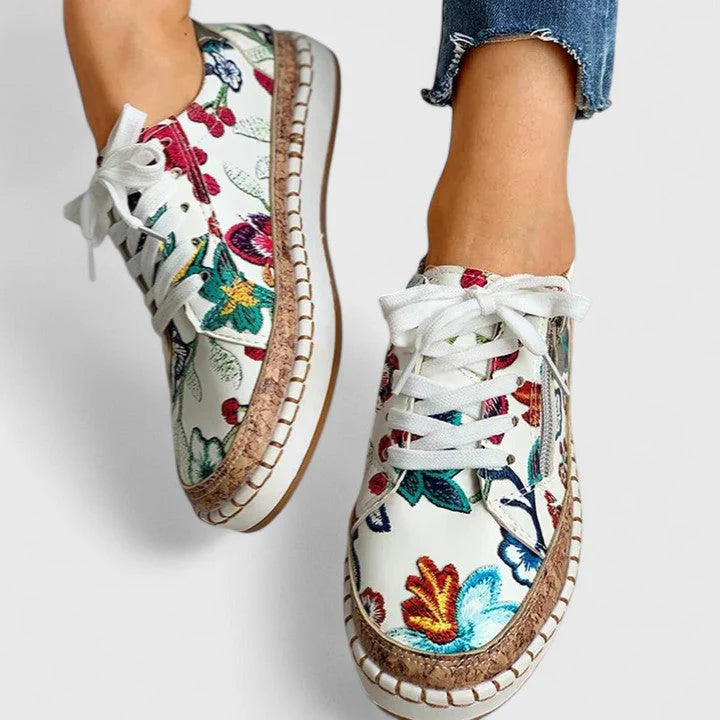 Alamea | Women's Low Top Zipper Closed Toe Lace Up Shoes