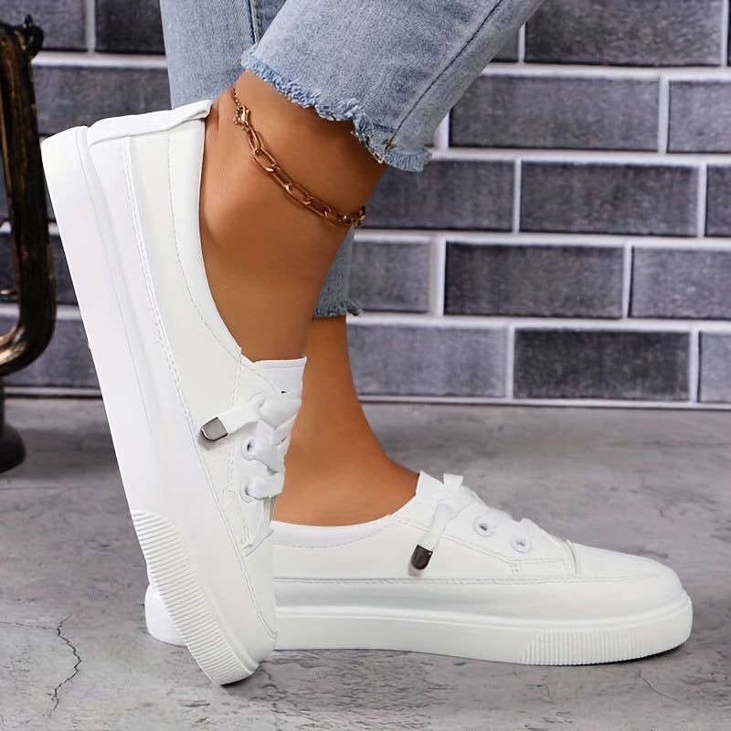 Alarice | Women's Lace-Up Closed Toe Low Top Shoes