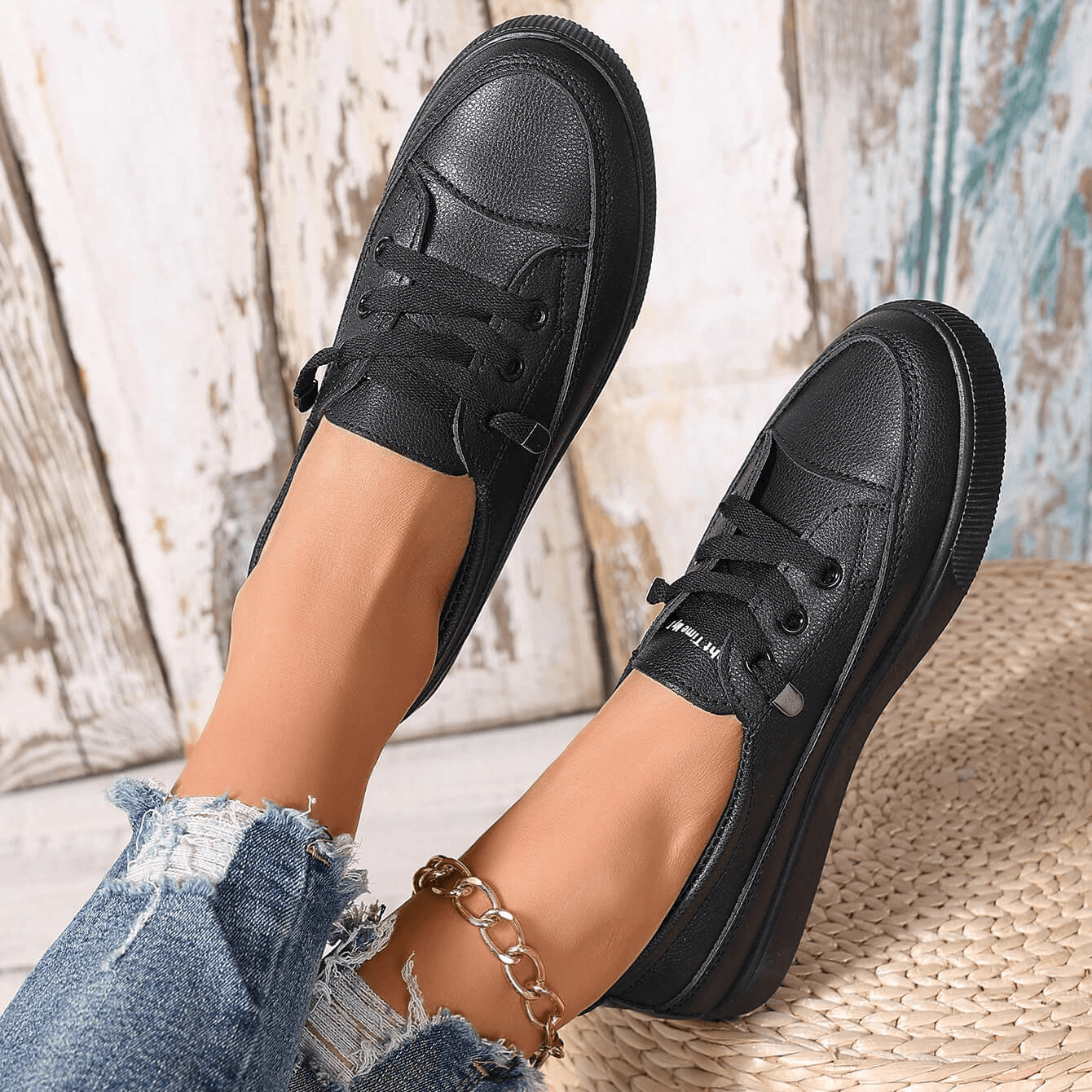 Alarice | Women's Lace-Up Closed Toe Low Top Shoes
