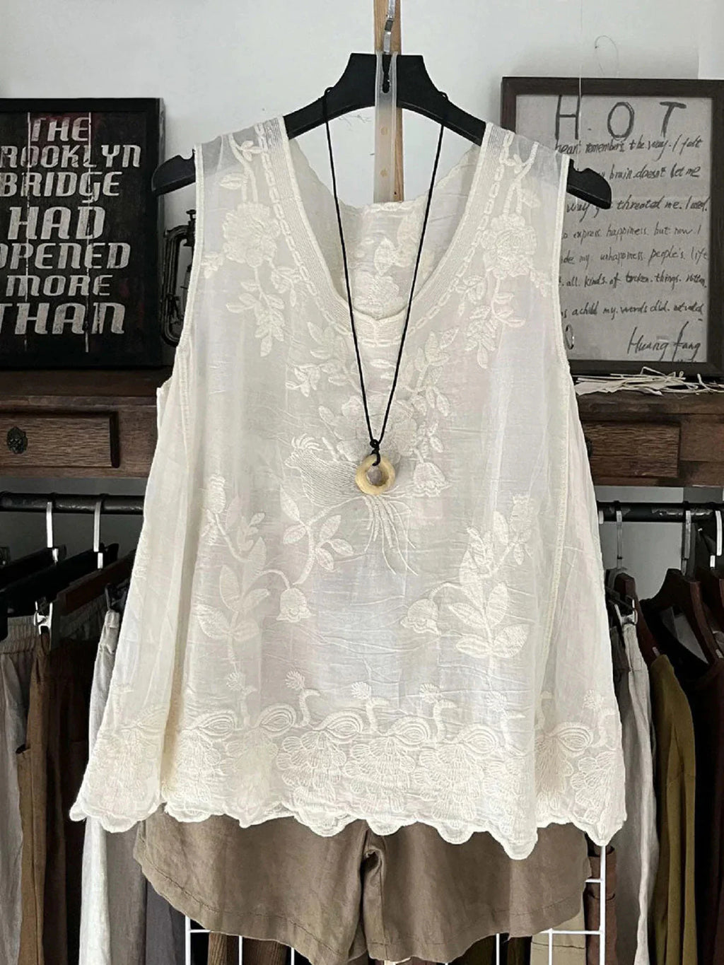 Aleenah | Women's Floral V Neck Sleeveless Summer Top