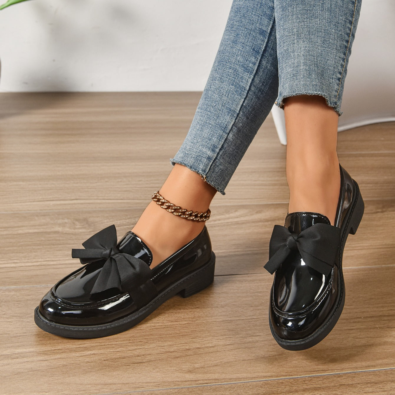Alexia | Women’s Round Toe Slip On Bow Detail Ballet Flats