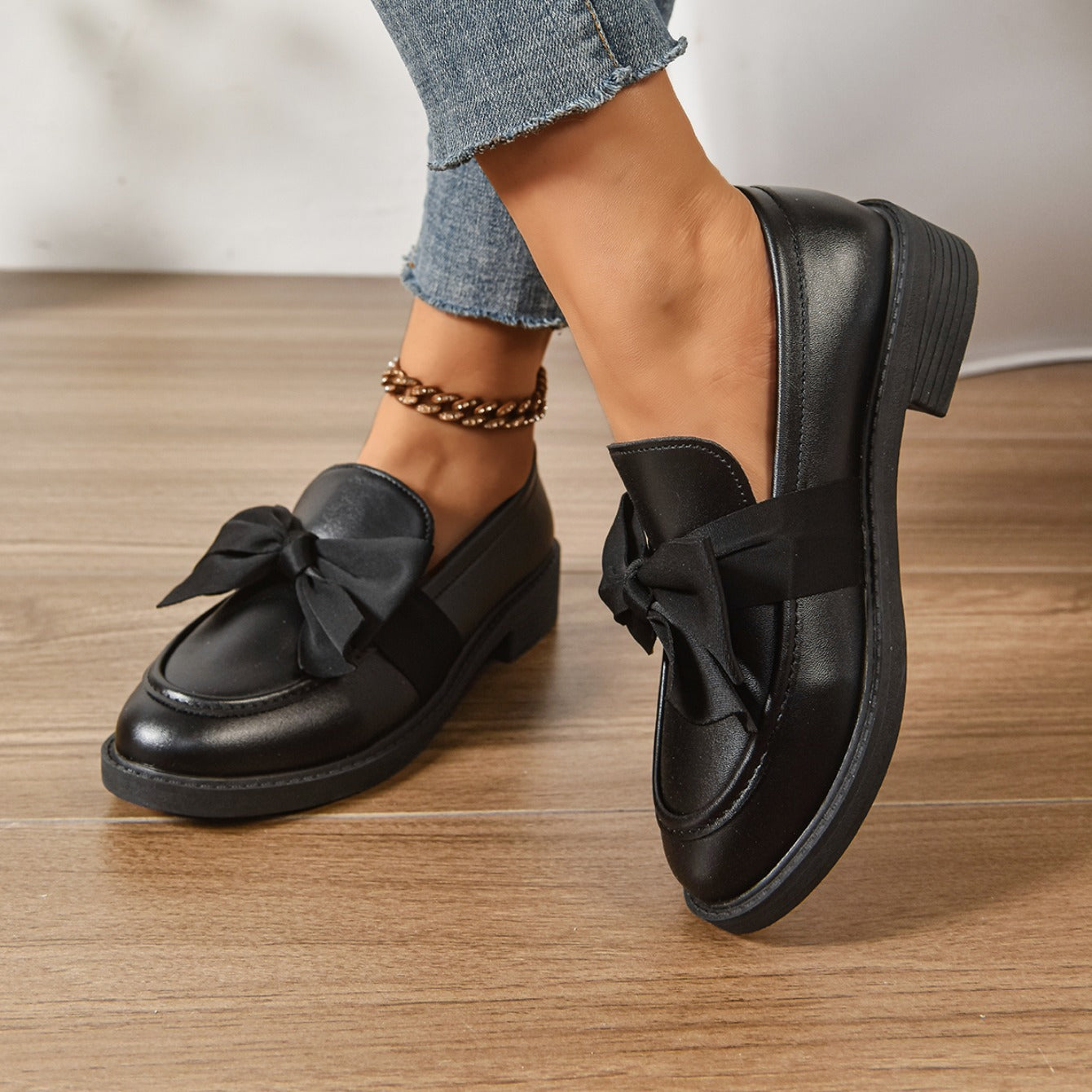 Alexia | Women’s Round Toe Slip On Bow Detail Ballet Flats