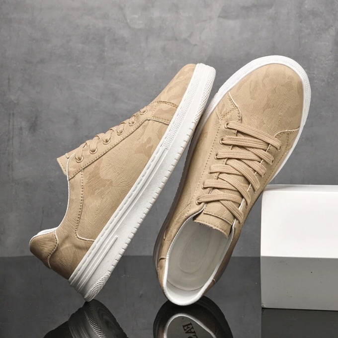 Alonzo | Men’s Lace Up Round Toe Sneakers