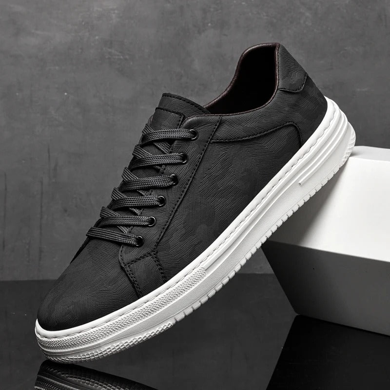 Alonzo | Men’s Lace Up Round Toe Sneakers