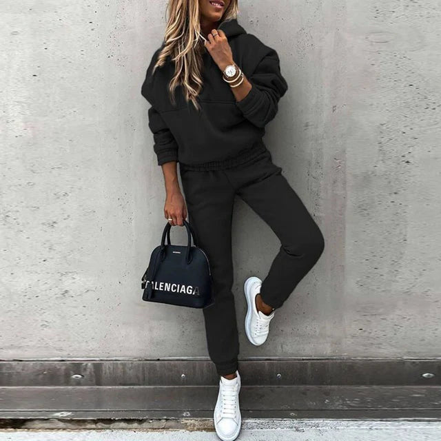 Analia | Women’s Long Sleeve Sweatshirt and Sweatpants Two Piece Set