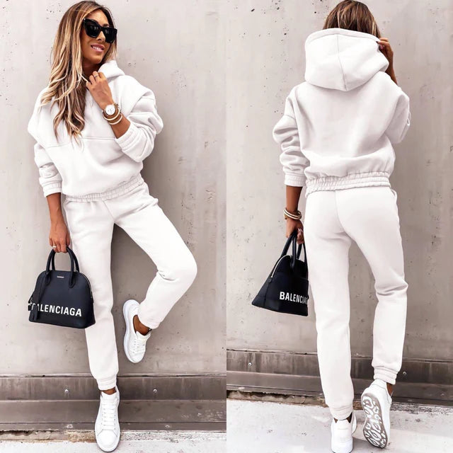 Analia | Women’s Long Sleeve Sweatshirt and Sweatpants Two Piece Set