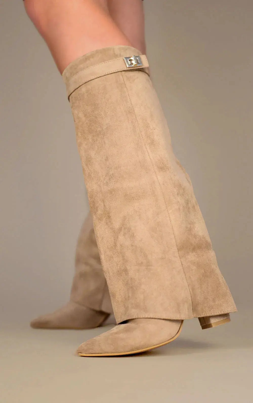 Asia | Women’s Pointed Toe Knee High Block Heel Boots