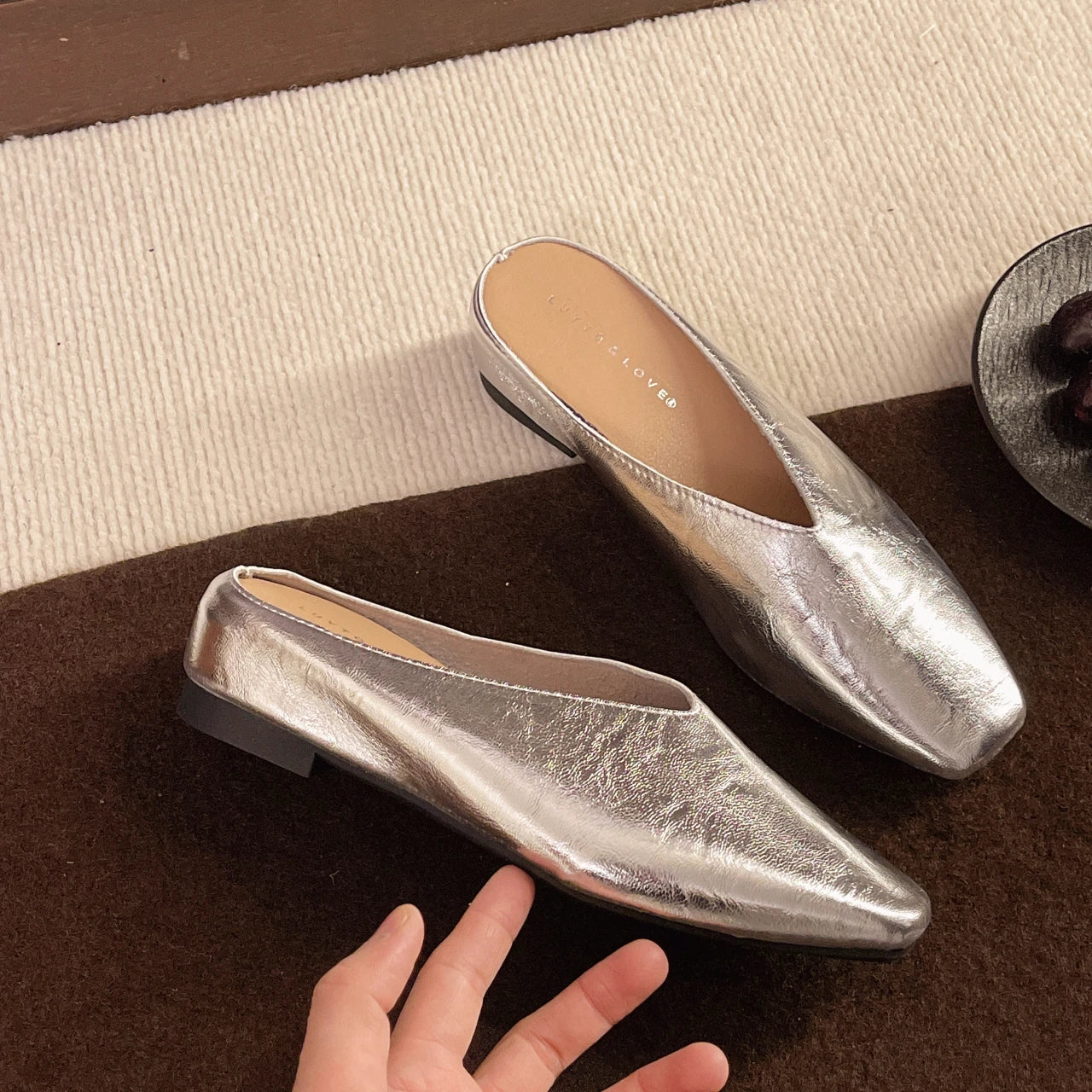 Astra | Women’s Slip On Tapered Toe Flat Mules
