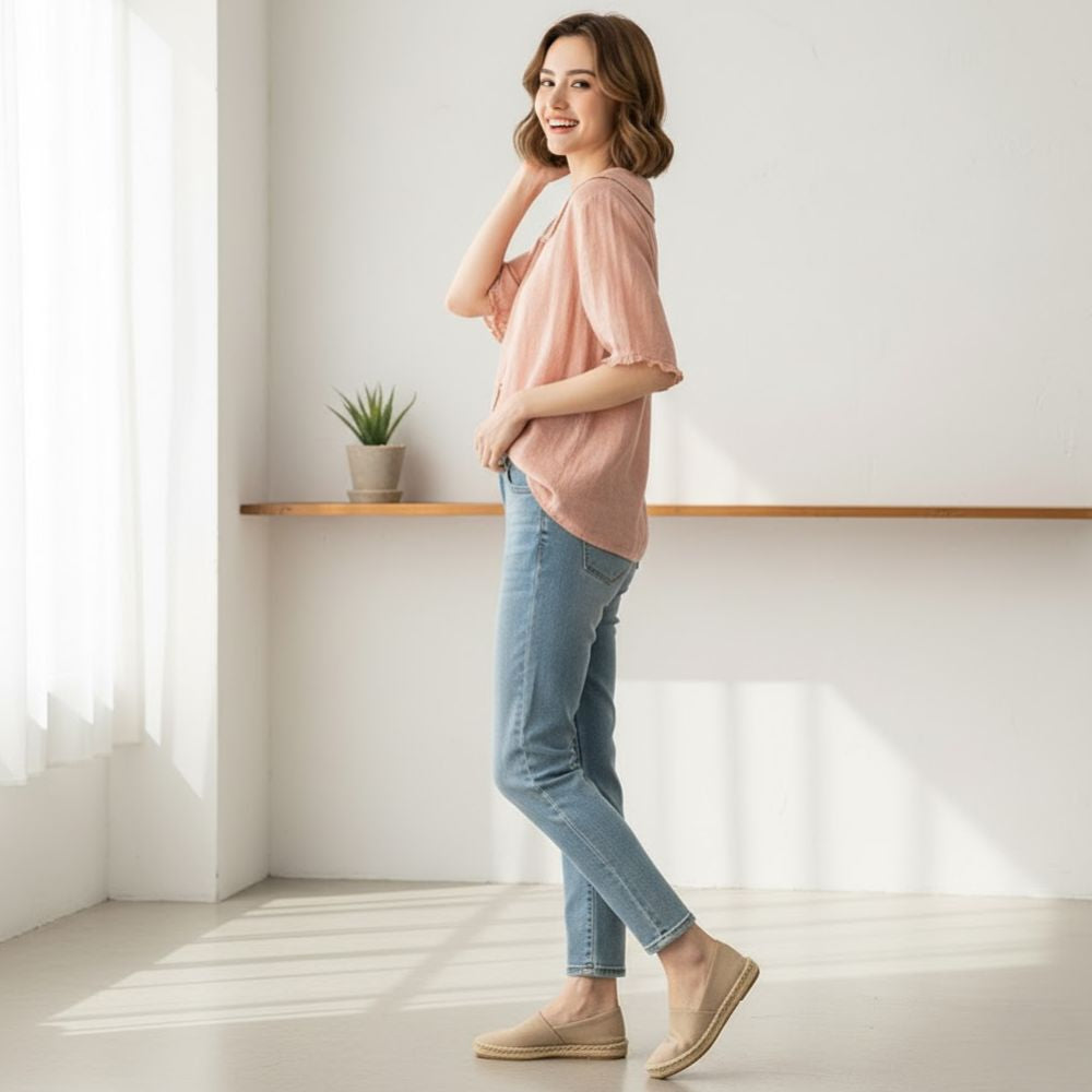 Betty | Women’s V Neck Short Sleeve Button Down Blouse