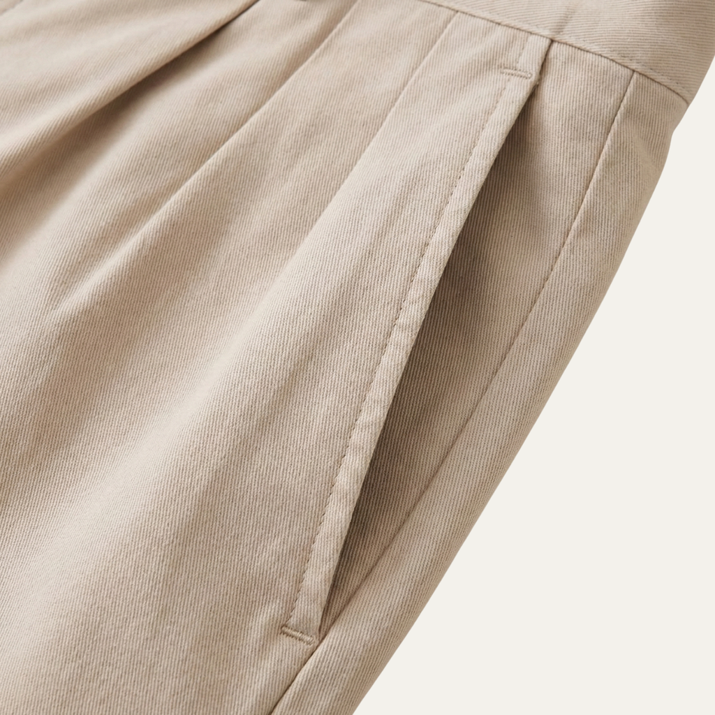 Carmelo | Men's Pleated Side Pocket Belt Loop Shorts