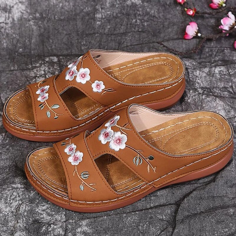 Catherine | Women’s Round Toe Slip On Summer Slippers