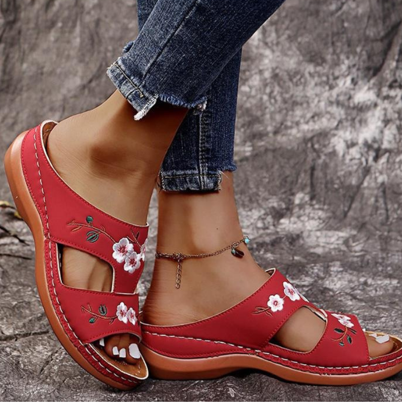 Catherine | Women’s Round Toe Slip On Summer Slippers