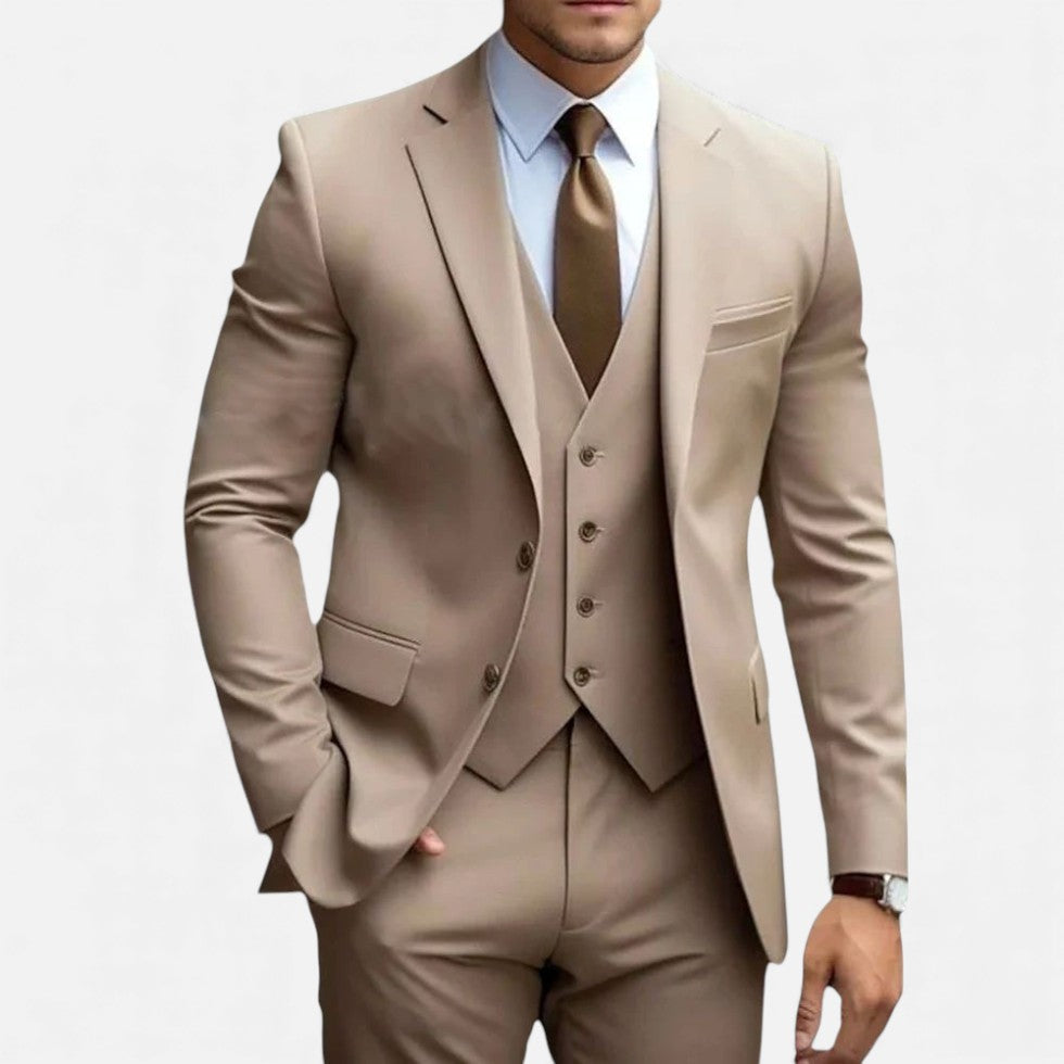 Giovanny | Men's Single Breasted Long Sleeve Three Piece Suit