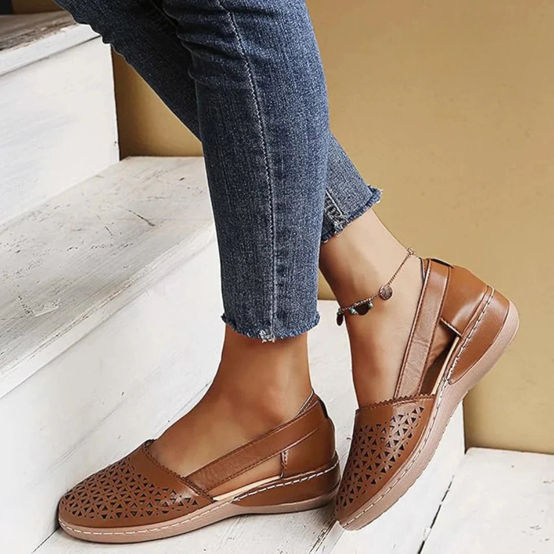 Jessica | Women’s Wide Fit Closed Toe Back Strap Sandals