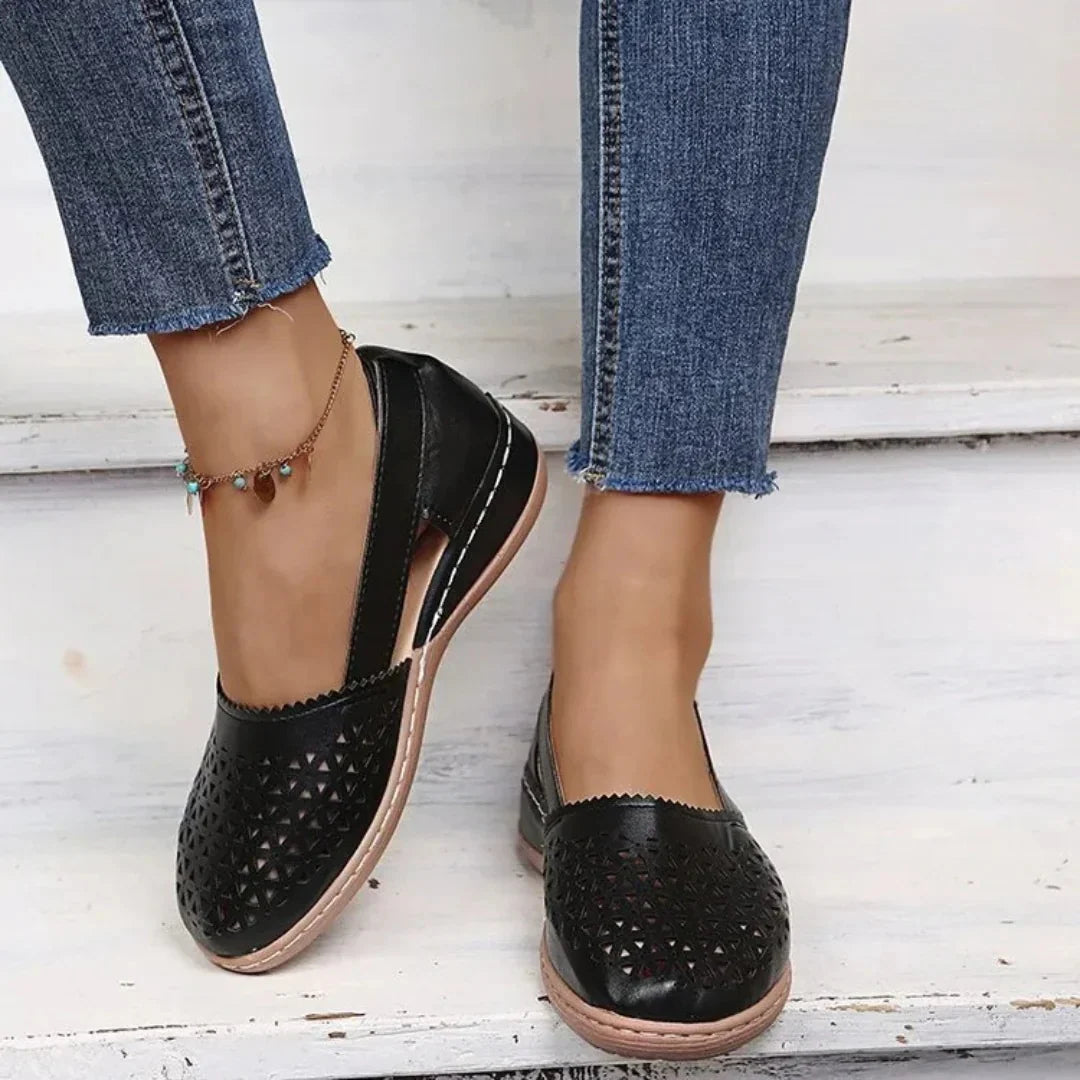 Jessica | Women’s Wide Fit Closed Toe Back Strap Sandals
