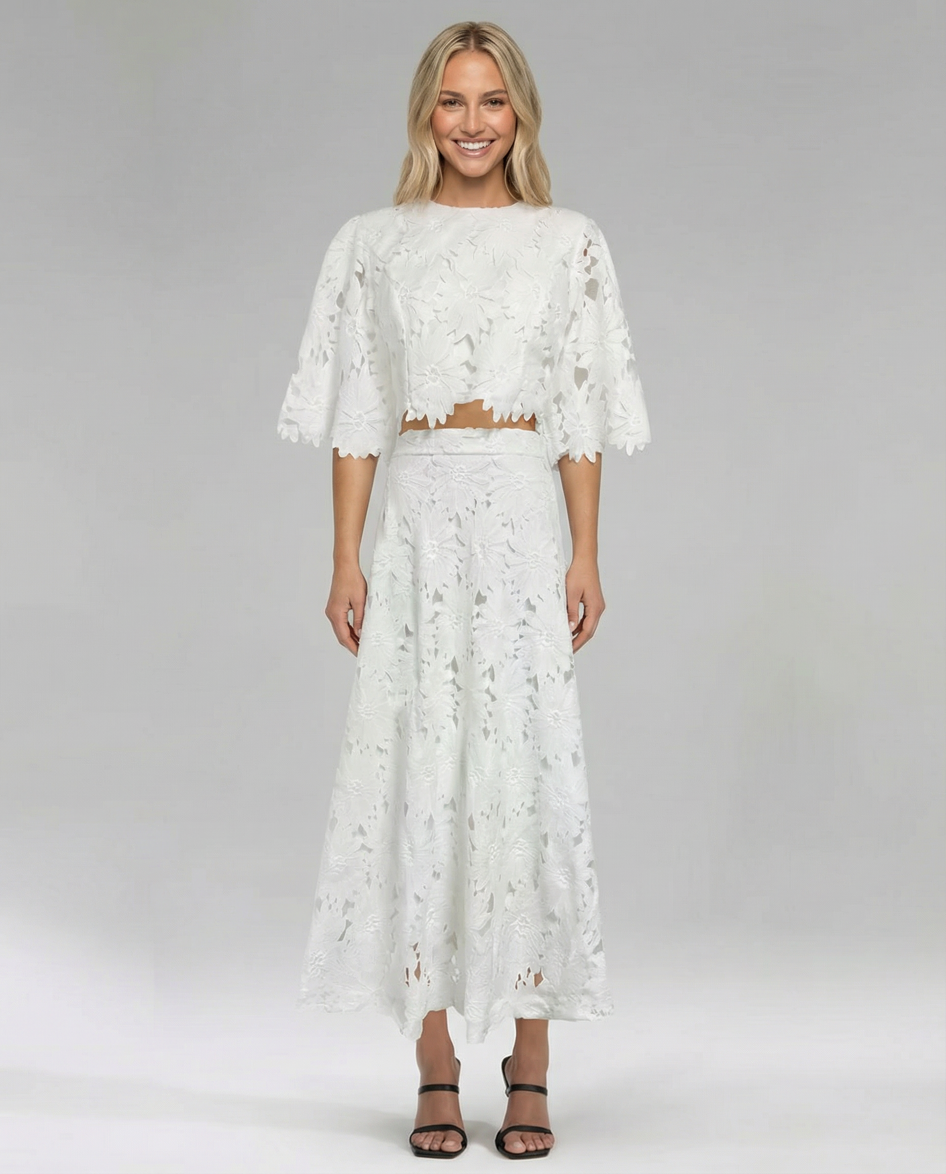 Meadow | Women's A-Line Short Sleeve Round Neck Two Piece Set